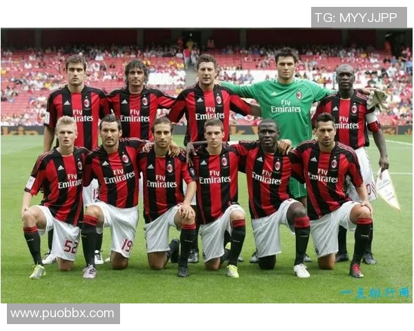 南京足球队耐力分析与提升策略探讨助力球队更上一层楼 南京足球队耐力分析与提升策略探讨助力球队更上一层楼