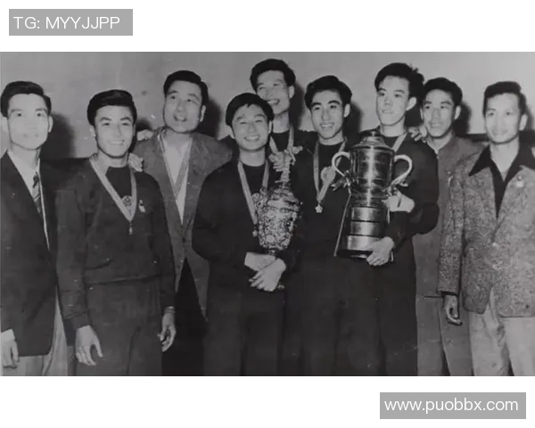 南京篮球队在世锦赛中的团队协作表现分析与精彩瞬间回顾 南京篮球队在世锦赛中的团队协作表现分析与精彩瞬间回顾